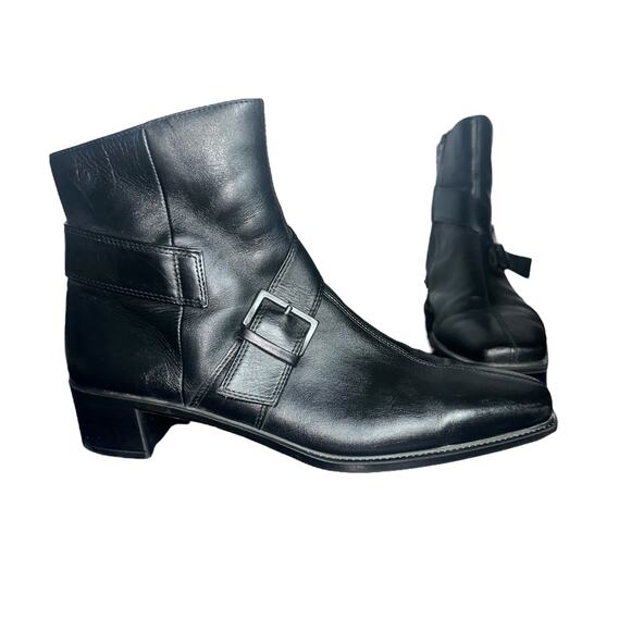 ECCO Black Leather Ankle Boots Size 40 (9-9.5) Buckle Strap Low Heel comfort - Picture 1 of 11